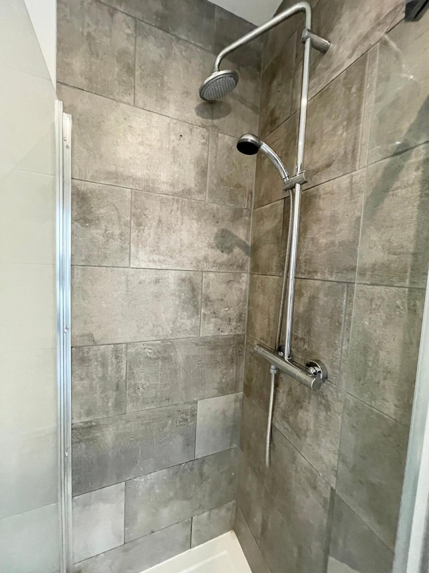 Victoria Maisonette Apartment Лондон Экстерьер фото